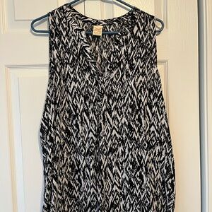 Black and White Sleeveless Top